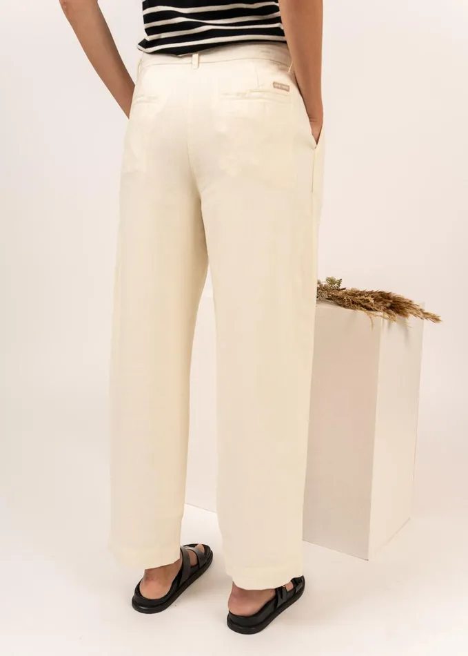 Aline StraightLeg Pants 100 Linen Ivory Women Saint James Dresses Skirts and Pants