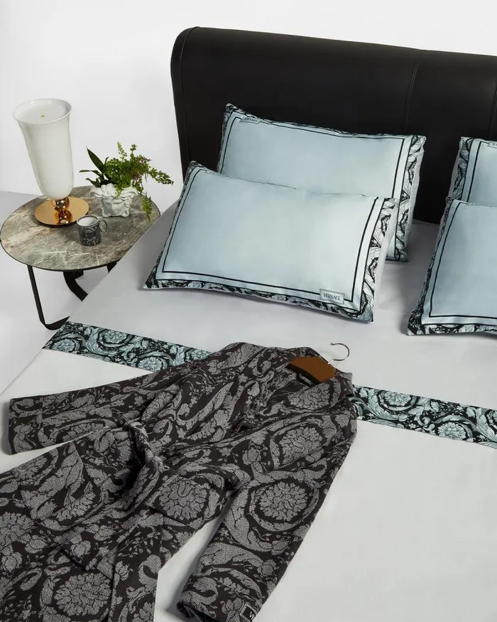 Barocco Robe Print WomenMen Versace Loungewear and Pajamas