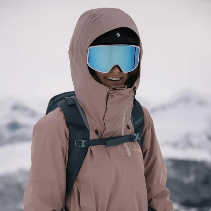 Bergans Of Norway Ski Jackets Stranda V2 Insulated Anorak Powder Pink 8211 Men Bergans Of Norway Ski Jackets Stranda V2 Insulated Anorak Powder Pink 8211 Men