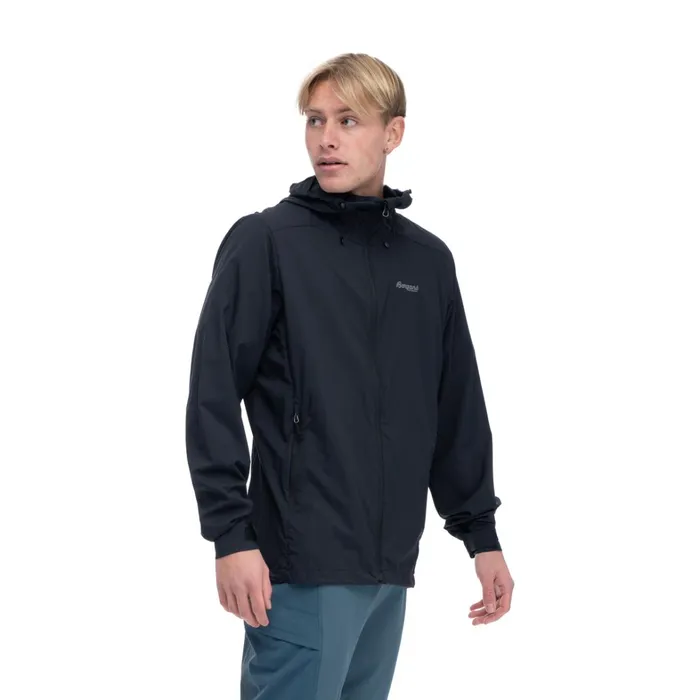 Bergans Of Norway Softshell Jackets Skar Light Windbreaker Jacket Black 8211 Men
