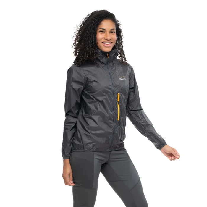 Bergans Of Norway Softshell Jackets Y Lightline Pure Windbreaker Jacket Dark Shadow Grey 8211 Women