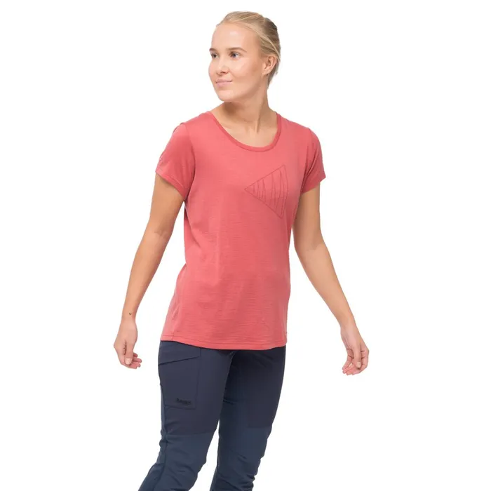 Bergans Of Norway TShirts Vaagaa Adventure Merino Tee Rusty Dust 8211 Women