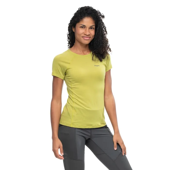 Bergans Of Norway TShirts Y Lightline Merino Tee Golden Lime Green 8211 Women