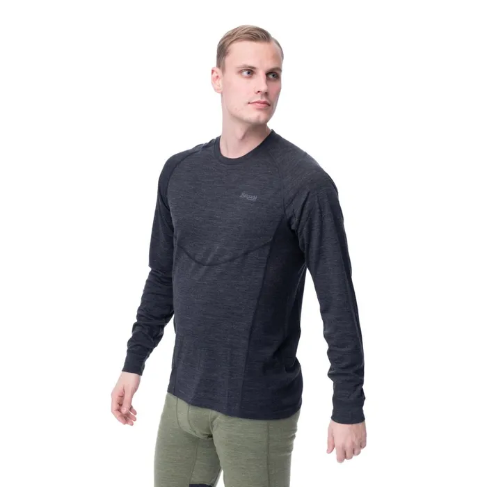 Bergans Of Norway Wool Longsleeved Shirts InnerLight Long Sleeve Solid Charcoal 8211 Men Bergans Of Norway Wool Longsleeved Shirts InnerLight Long Sleeve Solid Charcoal 8211 Men