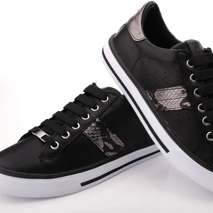 Black Trainers Women Moda In Pelle Alberry Black Snake Leather