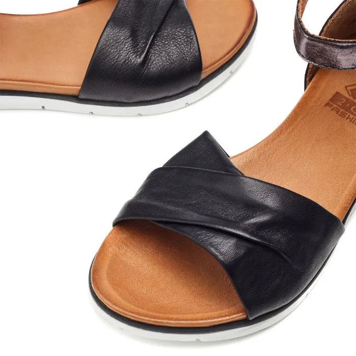 Flat Sandals Women Moda In Pelle Bsoleful BSensi Black Leather