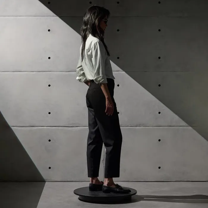 GFORE HIGH WAISTED FINE WOOL TWILL TAPERED TROUSER Onyx Women Pants and Shorts GFORE HIGH WAISTED FINE WOOL TWILL TAPERED TROUSER Onyx Women Pants and Shorts