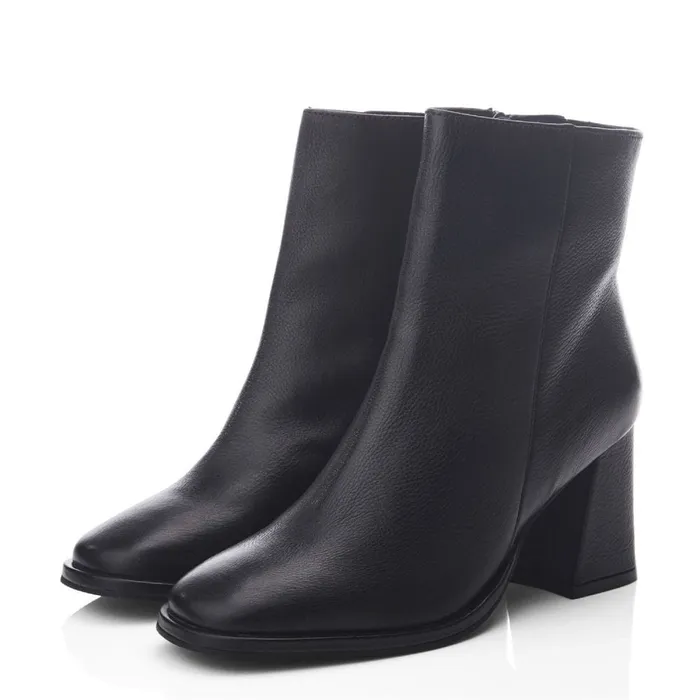 Heeled And Wedge Boots Women Moda In Pelle Kalinda Black Leather