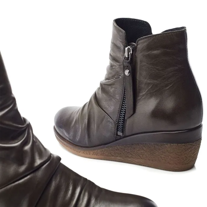 Heeled And Wedge Boots Women Moda In Pelle Olgar Khaki Leather