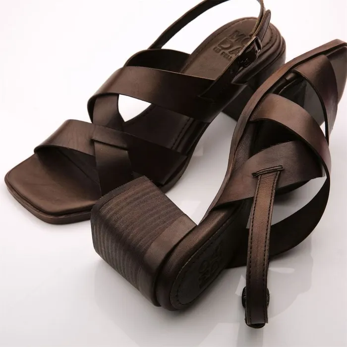 Heeled Sandals Women Moda In Pelle Leeana Olive Leather