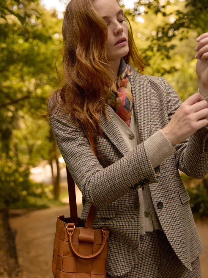 Jackets and Outerwear Women JMcLaughlin Bleecker Blazer In Houndstooth Light Tanbrowndenim Jackets and Outerwear Women JMcLaughlin Bleecker Blazer In Houndstooth Light Tanbrowndenim
