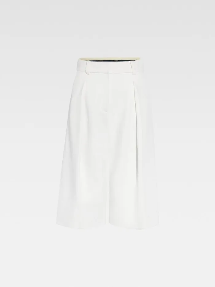 JACQUEMUS The Amalfi Bermuda Shorts White Women Trousers and Shorts JACQUEMUS The Amalfi Bermuda Shorts White Women Trousers and Shorts