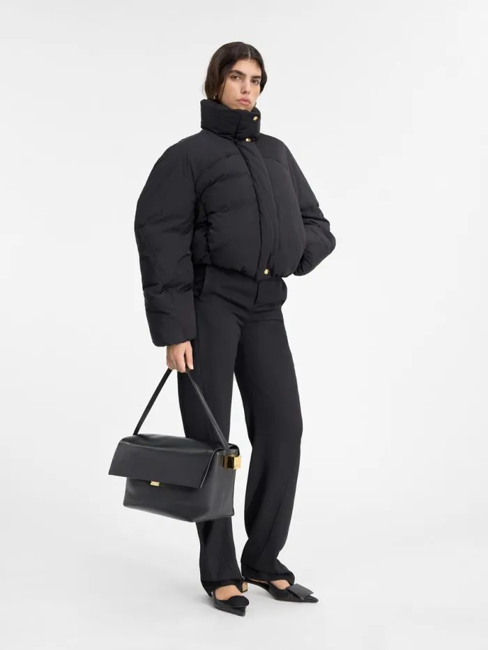 JACQUEMUS The Caraco Cropped Puffer Jacket Black Women Coats and Jackets JACQUEMUS The Caraco Cropped Puffer Jacket Black Women Coats and Jackets