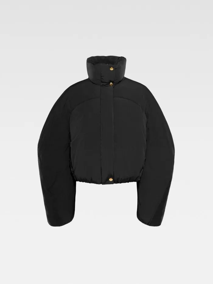 JACQUEMUS The Caraco Cropped Puffer Jacket Black Women Coats and Jackets JACQUEMUS The Caraco Cropped Puffer Jacket Black Women Coats and Jackets