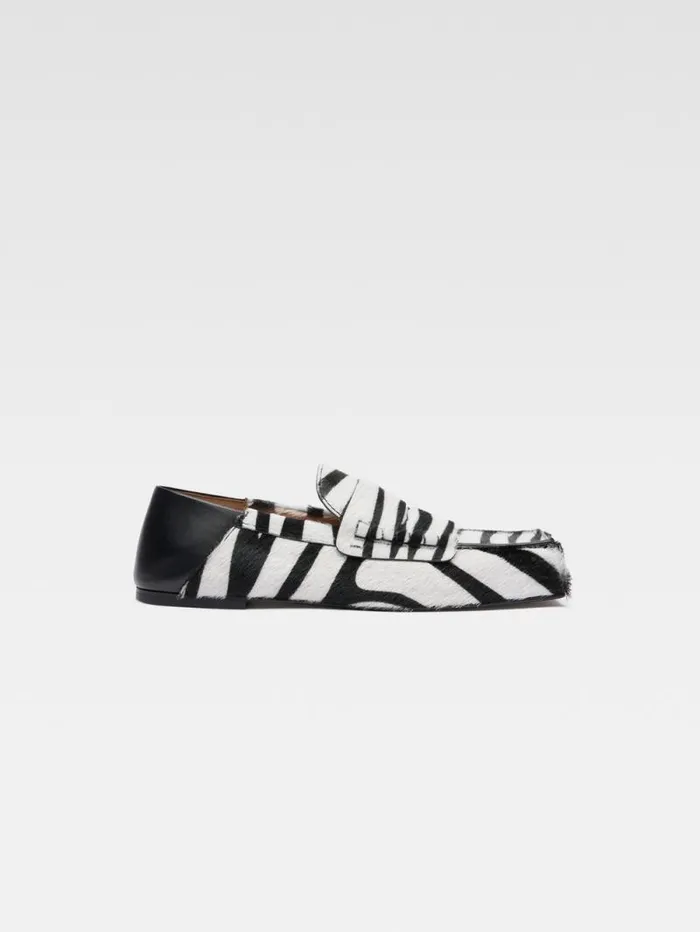 JACQUEMUS The Carr Loafers Black and White Zebra Men Shoes