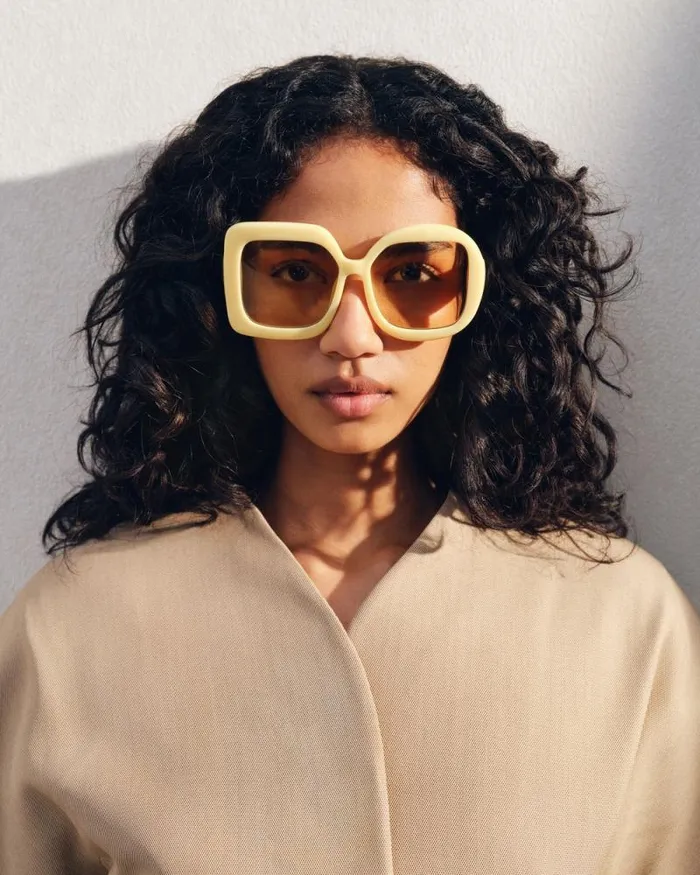 JACQUEMUS The Carr Rond Sunglasses Pale Yellow WomenMen Sunglasses