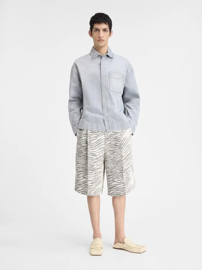 JACQUEMUS The DeNmes Denim Shirt Grey Offwhite Men Shirts