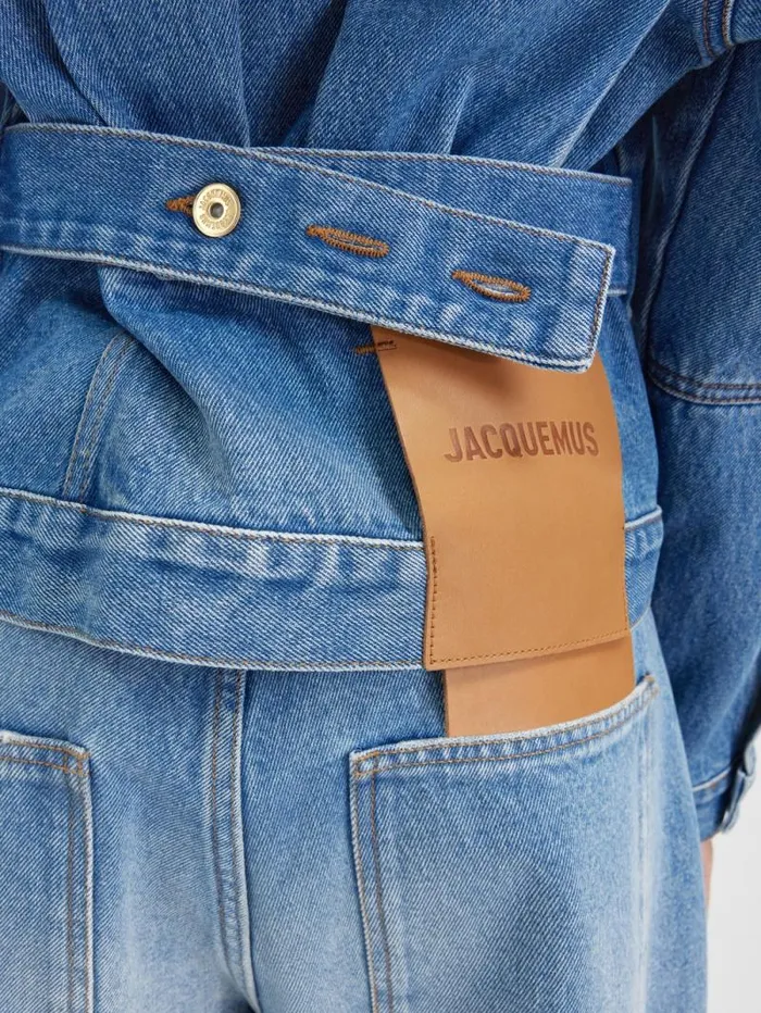 JACQUEMUS The Denim DeNmes Jacket Bluetabac Women Coats and Jackets JACQUEMUS The Denim DeNmes Jacket Bluetabac Women Coats and Jackets