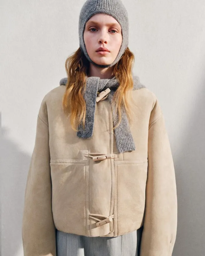 JACQUEMUS The Gros Grain Shawl Dark Grey WomenMen Scarves Beanies and Gloves JACQUEMUS The Gros Grain Shawl Dark Grey WomenMen Scarves Beanies and Gloves