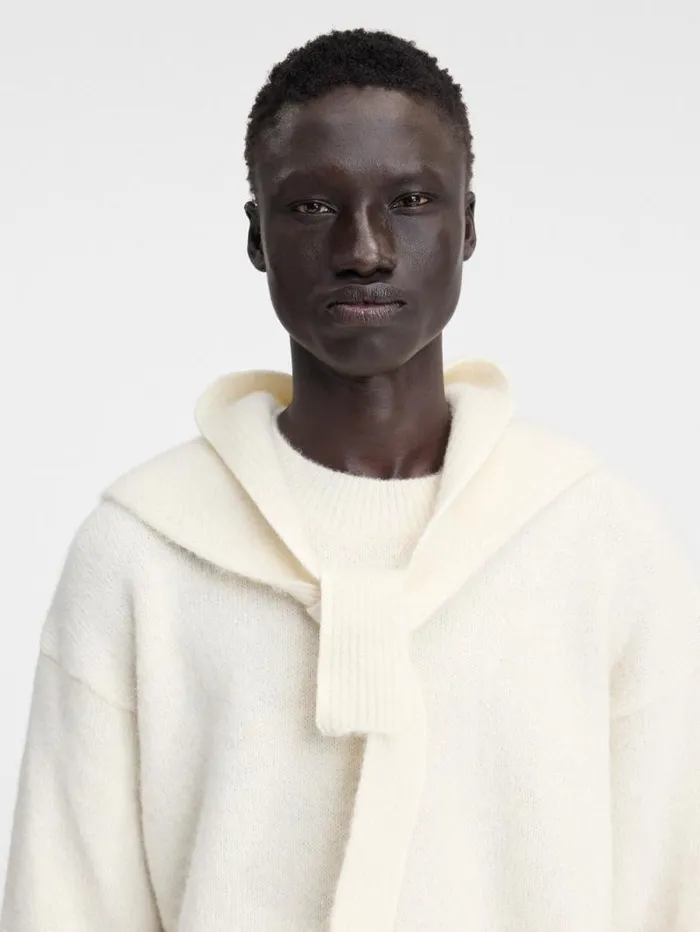 JACQUEMUS The Gros Grain Shawl Offwhite WomenMen Scarves Beanies and Gloves JACQUEMUS The Gros Grain Shawl Offwhite WomenMen Scarves Beanies and Gloves
