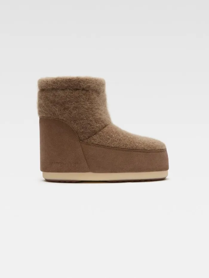 JACQUEMUS The Jacquemus Mohair Moon Boot Camel WomenMen Shoes