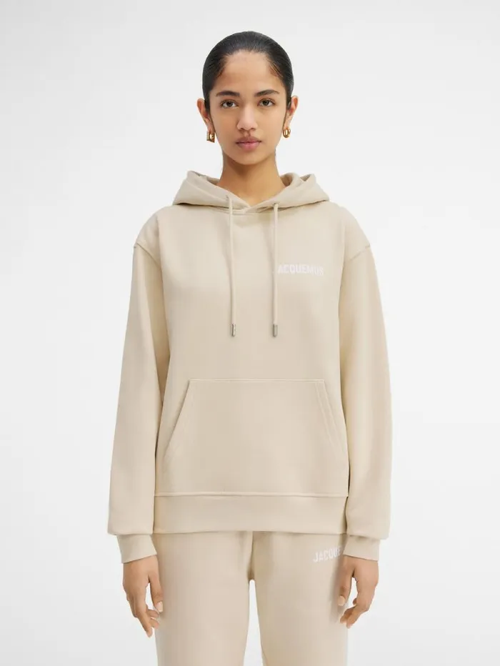 JACQUEMUS The Jacquemus Sweatshirt Light Beige WomenMen Sweatshirts and Joggings JACQUEMUS The Jacquemus Sweatshirt Light Beige WomenMen Sweatshirts and Joggings