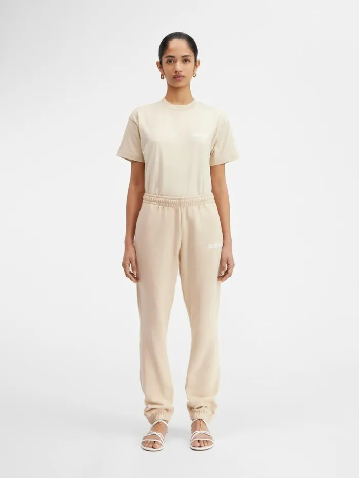 JACQUEMUS The Jacquemus Track Pants Light Beige WomenMen Sweatshirts and Joggings JACQUEMUS The Jacquemus Track Pants Light Beige WomenMen Sweatshirts and Joggings