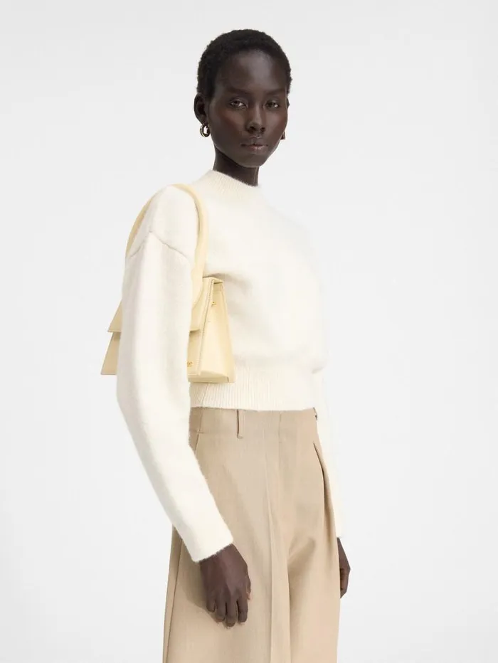 JACQUEMUS The Large Chiquito Ivory Women Crossbody and Handbags JACQUEMUS The Large Chiquito Ivory Women Crossbody and Handbags