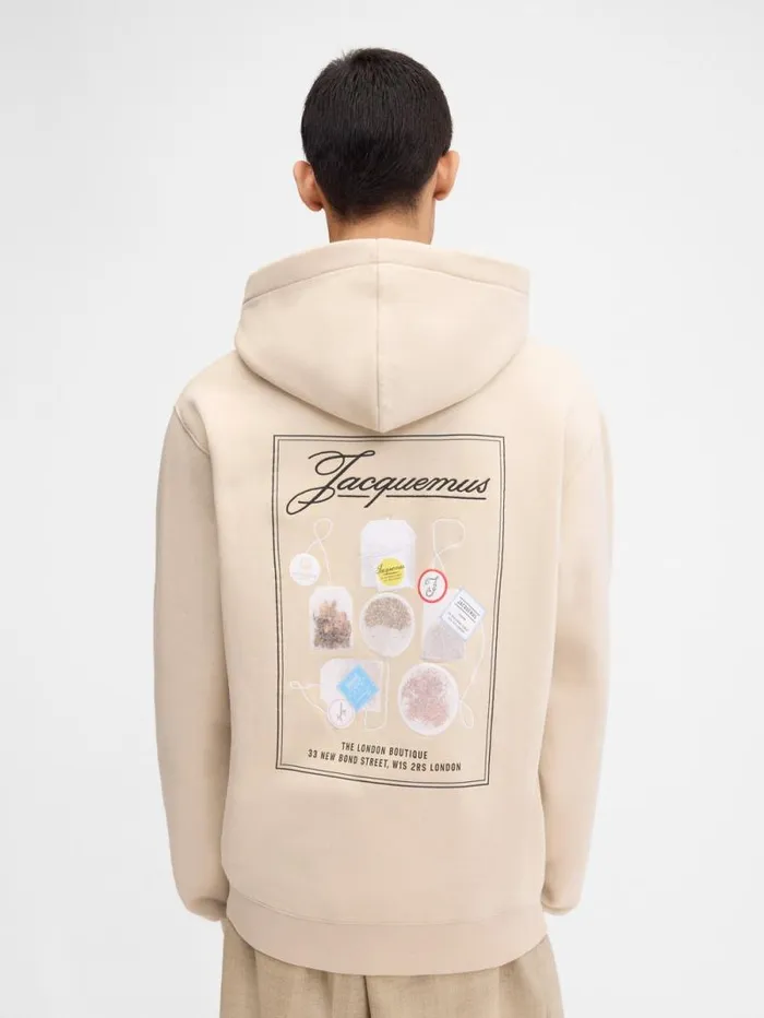 JACQUEMUS The London Hoodie Print Tea Collection WomenMen Sweatshirts and Joggings JACQUEMUS The London Hoodie Print Tea Collection WomenMen Sweatshirts and Joggings