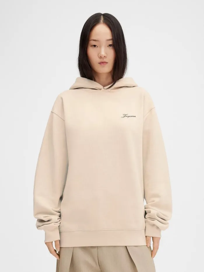 JACQUEMUS The London Hoodie Print Tea Collection WomenMen Sweatshirts and Joggings JACQUEMUS The London Hoodie Print Tea Collection WomenMen Sweatshirts and Joggings