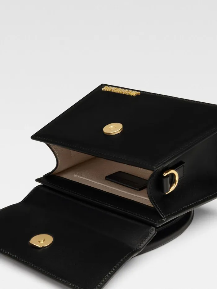 JACQUEMUS The Medium Chiquito Black Women Crossbody and Handbags JACQUEMUS The Medium Chiquito Black Women Crossbody and Handbags