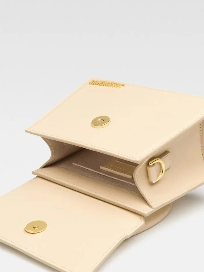 JACQUEMUS The Medium Chiquito Ivory Women Crossbody and Handbags JACQUEMUS The Medium Chiquito Ivory Women Crossbody and Handbags