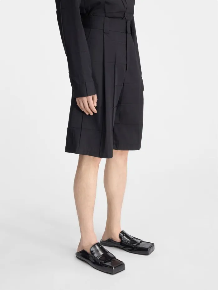 JACQUEMUS The Navega Pleated Shorts Black Men Trousers and Shorts JACQUEMUS The Navega Pleated Shorts Black Men Trousers and Shorts