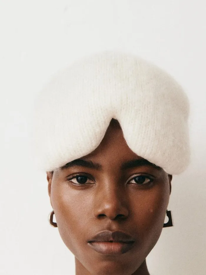 JACQUEMUS The Nuvola Mask Offwhite WomenMen Textile Accessories JACQUEMUS The Nuvola Mask Offwhite WomenMen Textile Accessories