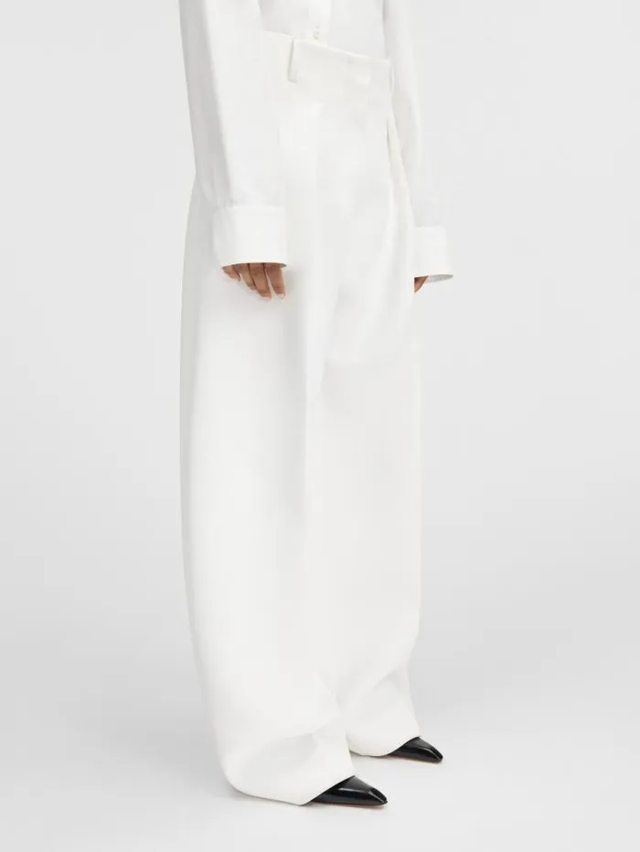 JACQUEMUS The Ovalo Pants White Women Suits JACQUEMUS The Ovalo Pants White Women Suits