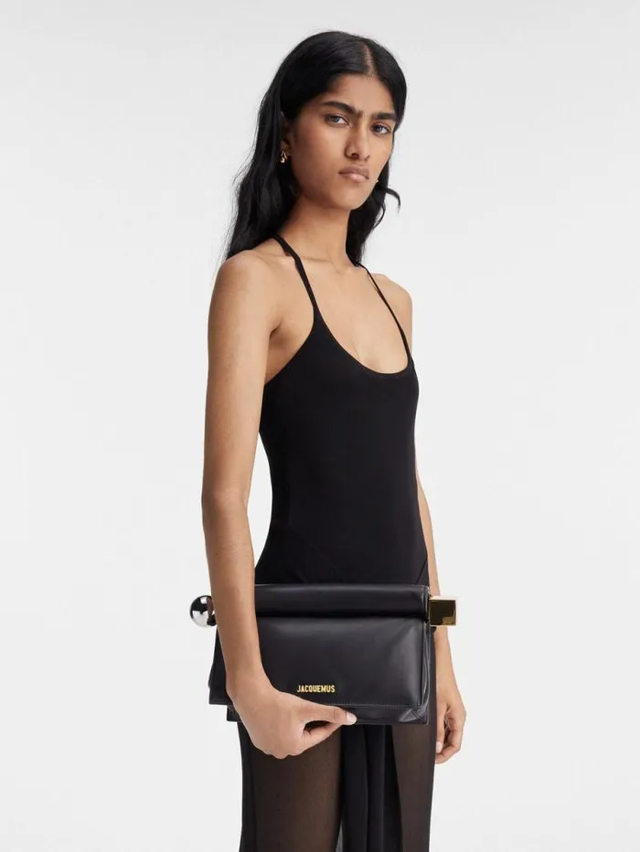 JACQUEMUS The Rond Carr Clutch Black Women Crossbody and Handbags JACQUEMUS The Rond Carr Clutch Black Women Crossbody and Handbags