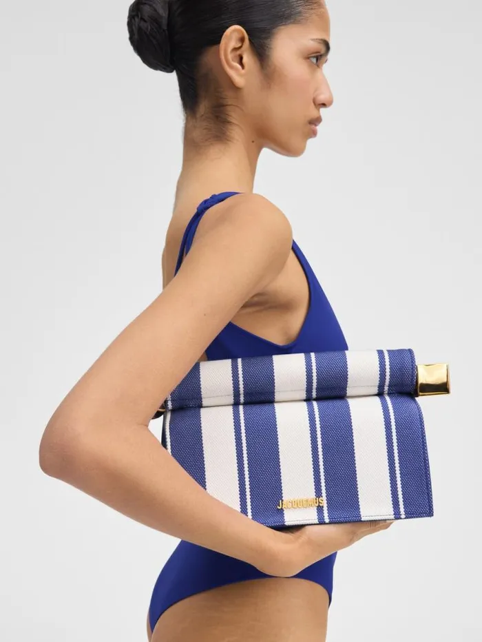 JACQUEMUS The Rond Carr Clutch Print Rayure Blue Women Crossbody and Handbags JACQUEMUS The Rond Carr Clutch Print Rayure Blue Women Crossbody and Handbags