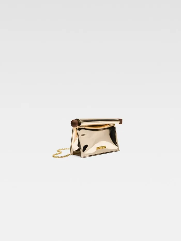 JACQUEMUS The Small Rond Carr Clutch Gold Women Crossbody and Handbags JACQUEMUS The Small Rond Carr Clutch Gold Women Crossbody and Handbags