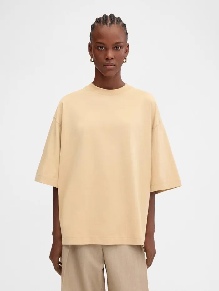 JACQUEMUS The Torsade Tshirt Beige WomenMen Tshirts JACQUEMUS The Torsade Tshirt Beige WomenMen Tshirts