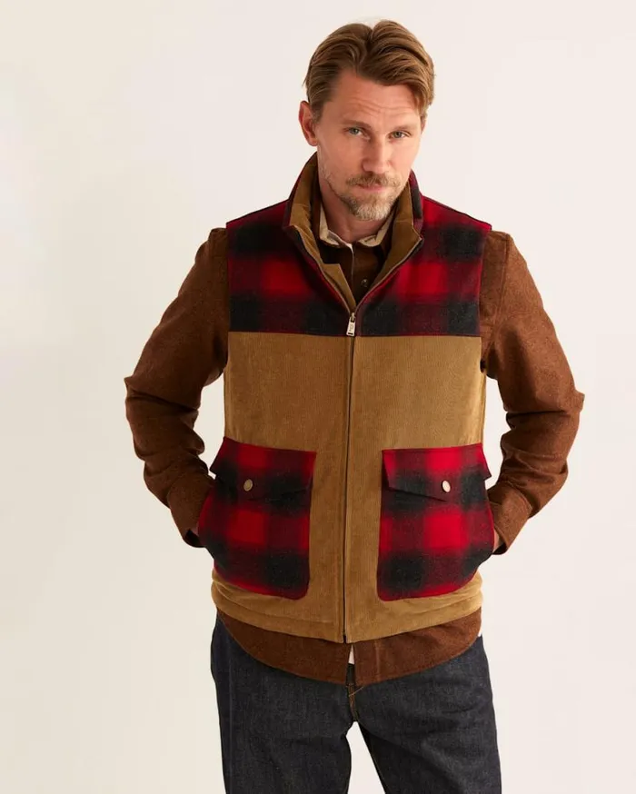 Men BLACK HILLS DOWN VEST Red Ombre Pendleton Jackets and Coats