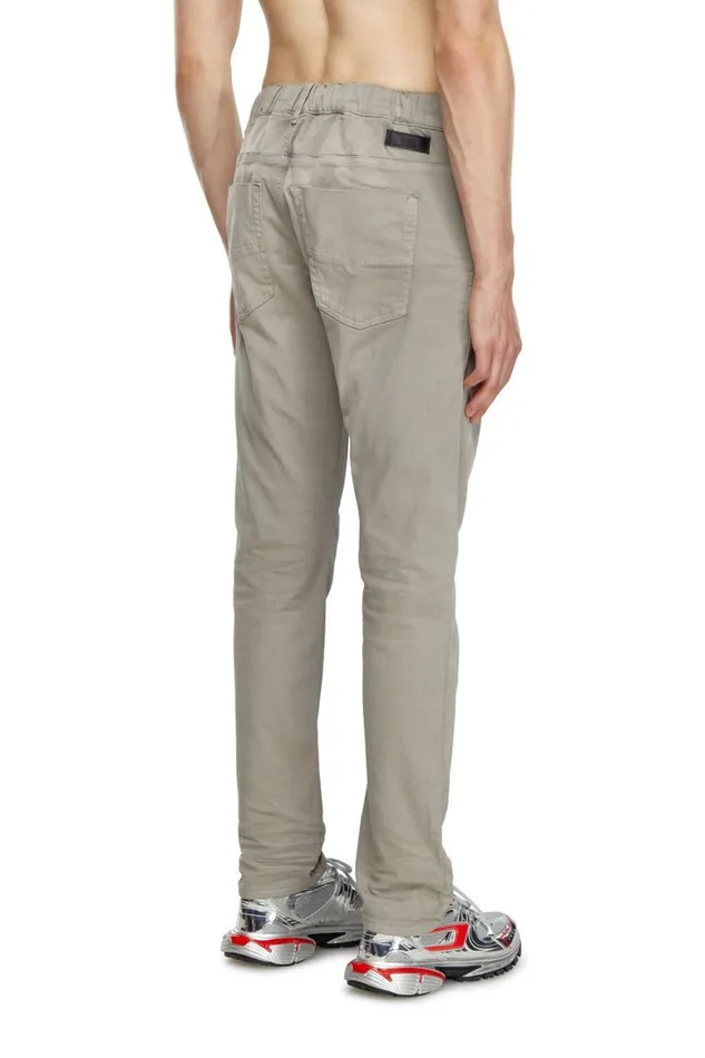 Men Diesel Jeans Regular 2030 DKrooley Joggjeans 0670M Light Grey Men Diesel Jeans Regular 2030 DKrooley Joggjeans 0670M Light Grey