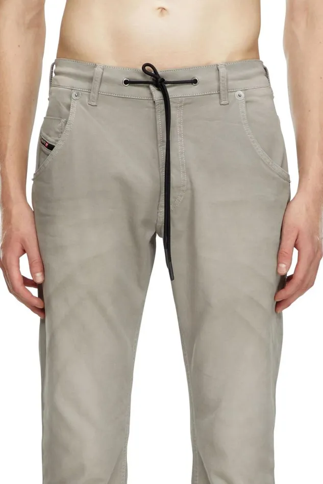 Men Diesel Jeans Regular 2030 DKrooley Joggjeans 0670M Light Grey Men Diesel Jeans Regular 2030 DKrooley Joggjeans 0670M Light Grey