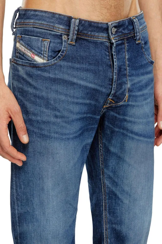 MenWomen Diesel Jeans Regular Jeans 1985 Larkee 09J47 Dark Blue MenWomen Diesel Jeans Regular Jeans 1985 Larkee 09J47 Dark Blue