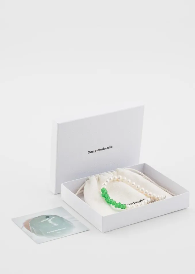 MensWomens Paul Smith Jewellery and Keyrings Pearl and Green Glass Bead Bracelet By Completedworks MensWomens Paul Smith Jewellery and Keyrings Pearl and Green Glass Bead Bracelet By Completedworks