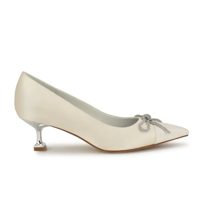 Nine West Heels Women Wendon Bow Pumps Ivory