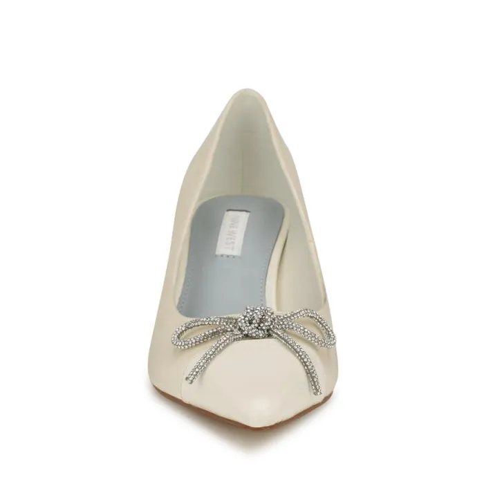 Nine West Heels Women Wendon Bow Pumps Ivory Nine West Heels Women Wendon Bow Pumps Ivory