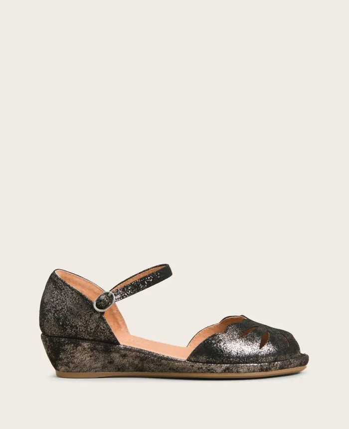 Sandals and Wedges Women Kenneth Cole GENTLE SOULS Lily Moon Ankle Strap Sandal Graphite