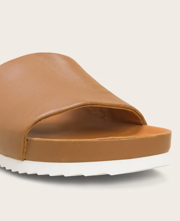 Sandals Men Kenneth Cole GENTLE SOULS Montauk One Band Sandal Luggage Sandals Men Kenneth Cole GENTLE SOULS Montauk One Band Sandal Luggage