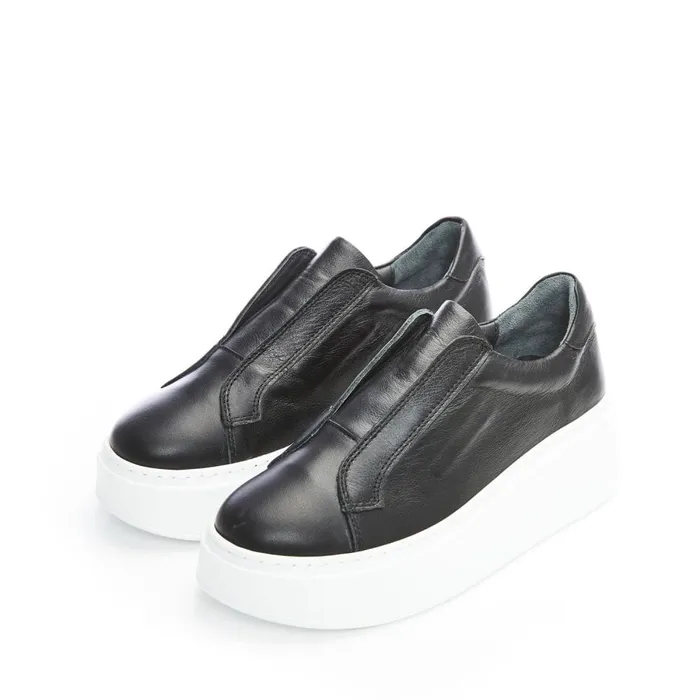 SlipOn Trainers Women Moda In Pelle Bsoleful B Axell Black Leather