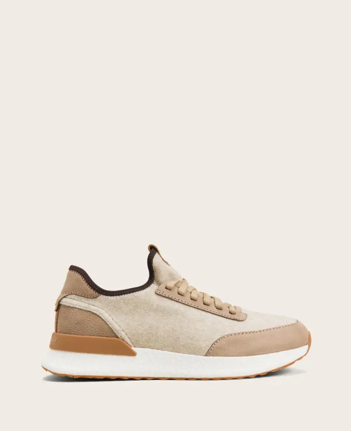 Sneakers Men Kenneth Cole GENTLE SOULS Laurence Stretch Lightweight Jogger Taupe